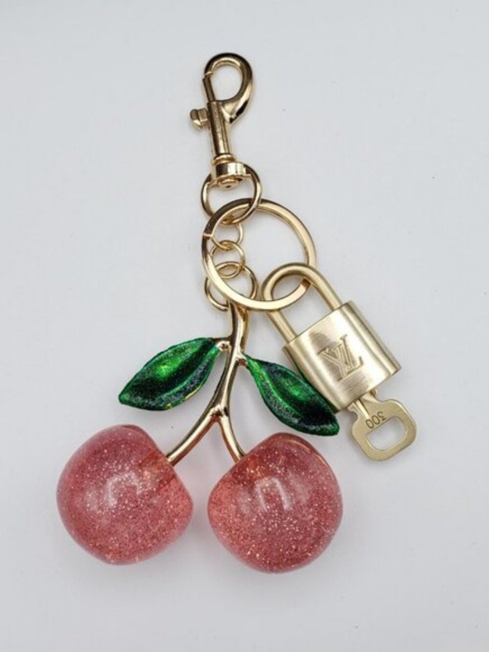LV Gold Padlock & Key 🔒 Authentic Louis Vuitton Bag Unbranded Apple Charm - Picture 9 of 11